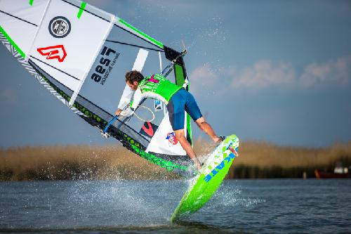 Adrien Bosson    EFPT Tow-In  