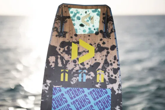 DUOTONE KITE ����� Shred 128/37 (Finbox FS 4.5 Glass 15) (44250-3434) 25-